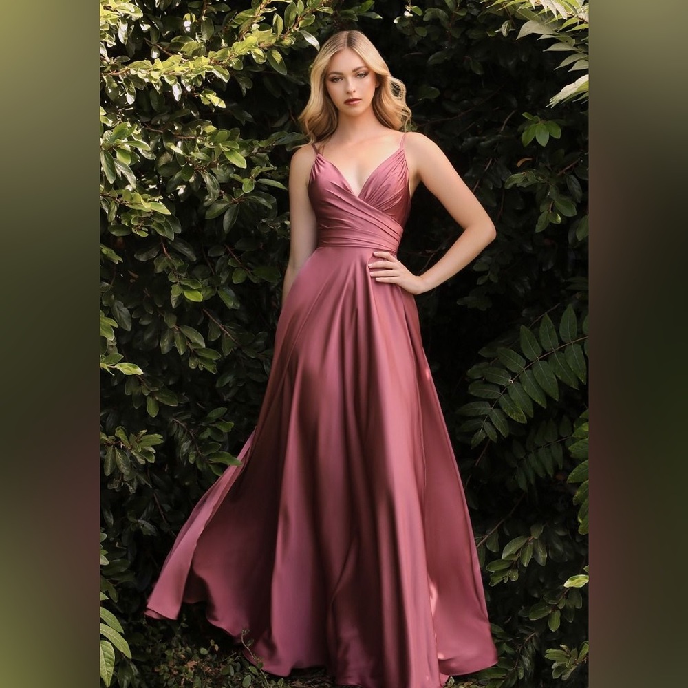 NWT Ladivine Formal Dress Tag: L fits - 4 / 6 prom bridesmaid maxi Matte Satin